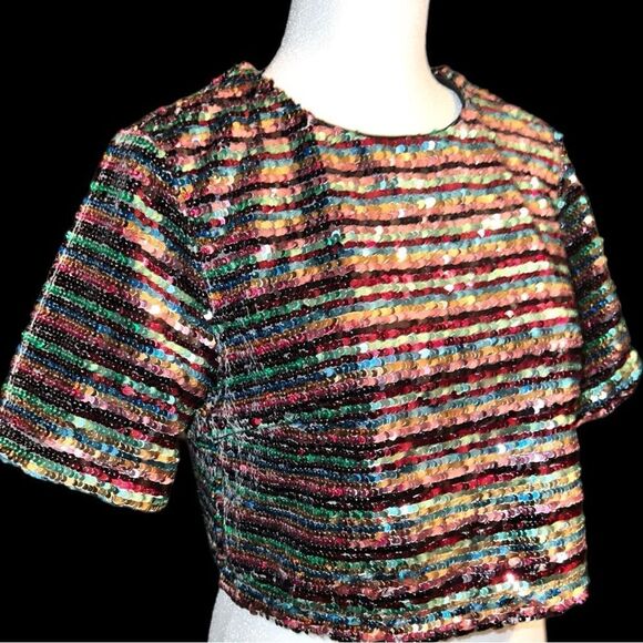 Forever 21 gorgeous sequined crop top! New - Picture 5 of 10
